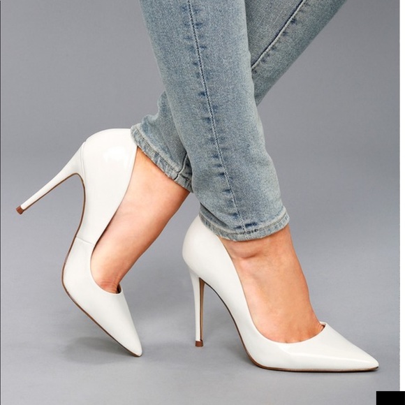 steve madden white pumps